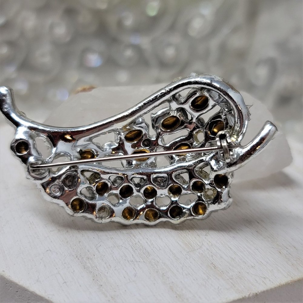 Vintage Rhinestone Brooch Pin Silvertone Oval N Rounds - Picture 6 of 7